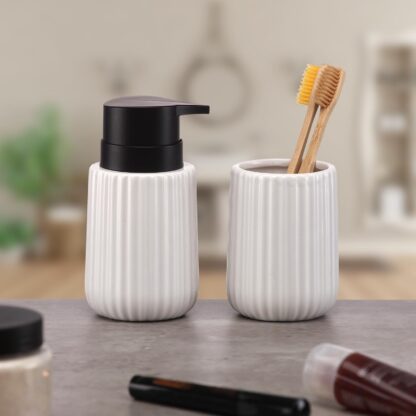 WHITE VERTICAL LINES TOOTHBRUSH HOLDER - Image 2