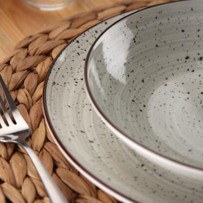 18-PIECE LUA BEIGE DINNER SET - Image 3