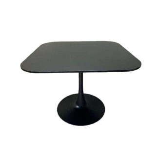 BLACK CLOE TABLE